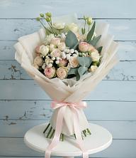 Букет цветов из:  Розы и Лизиантусы в Поречье Рузского района