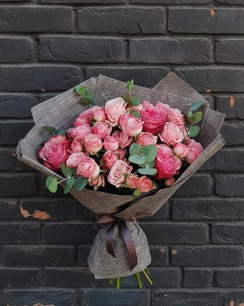 Букет цветов из: Розы в Поречье Рузского района