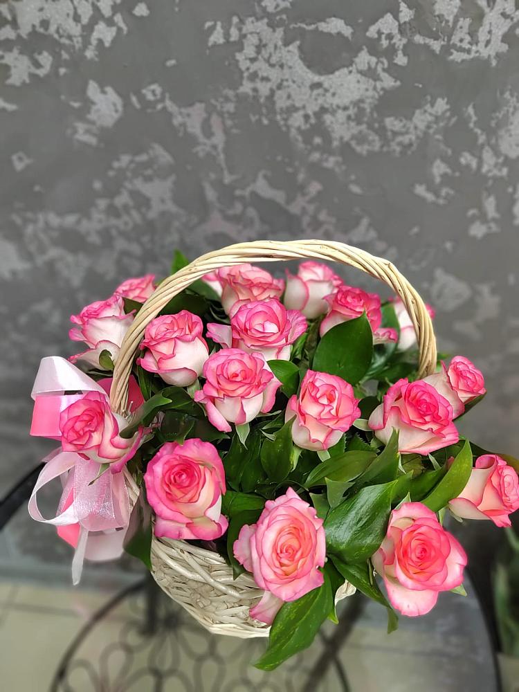 Цветочная композиция из Розы в корзине в Поречье Рузского района