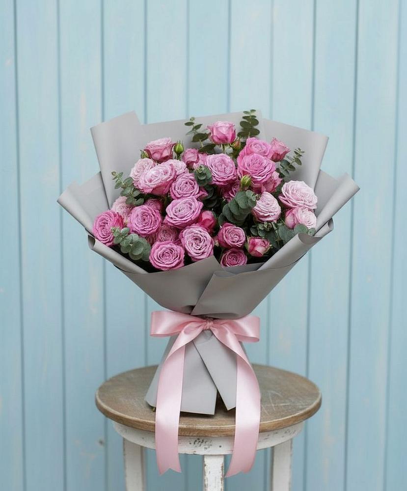 Букет цветов из: Розы в Поречье Рузского района