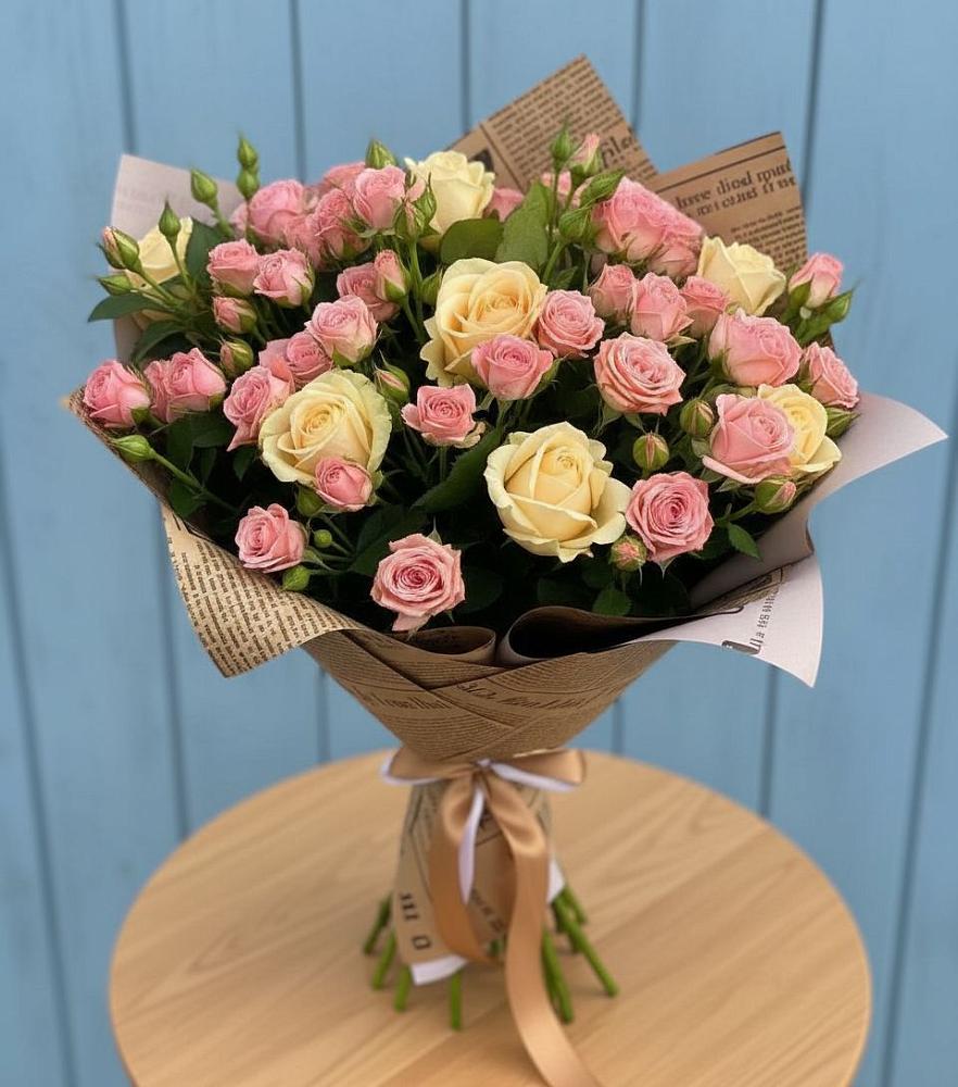 Букет цветов из: Розы в Поречье Рузского района