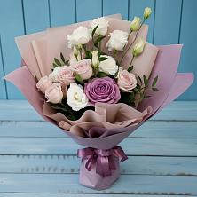 Букет цветов из:  Розы и Лизиантусы в Поречье Рузского района