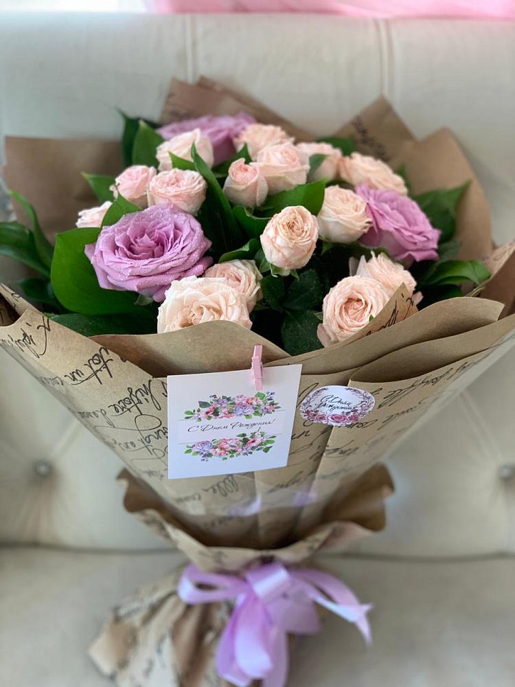 Букет цветов из: Розы в Поречье Рузского района