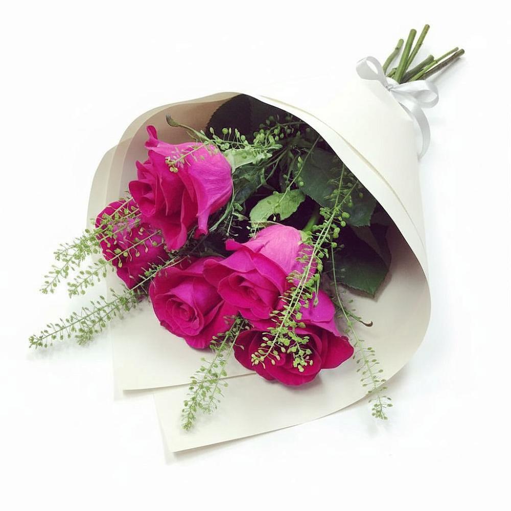 Букет цветов из: Розы в Поречье Рузского района