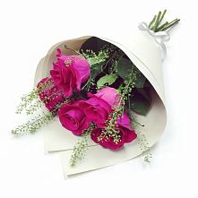 Букет цветов из:  Розы в Поречье Рузского района