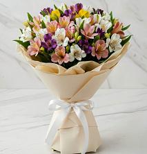 Букет цветов из:  Альстромерии в Поречье Рузского района