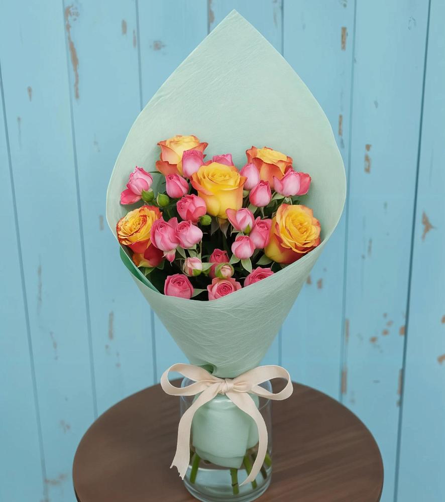 Букет цветов из: Розы в Поречье Рузского района