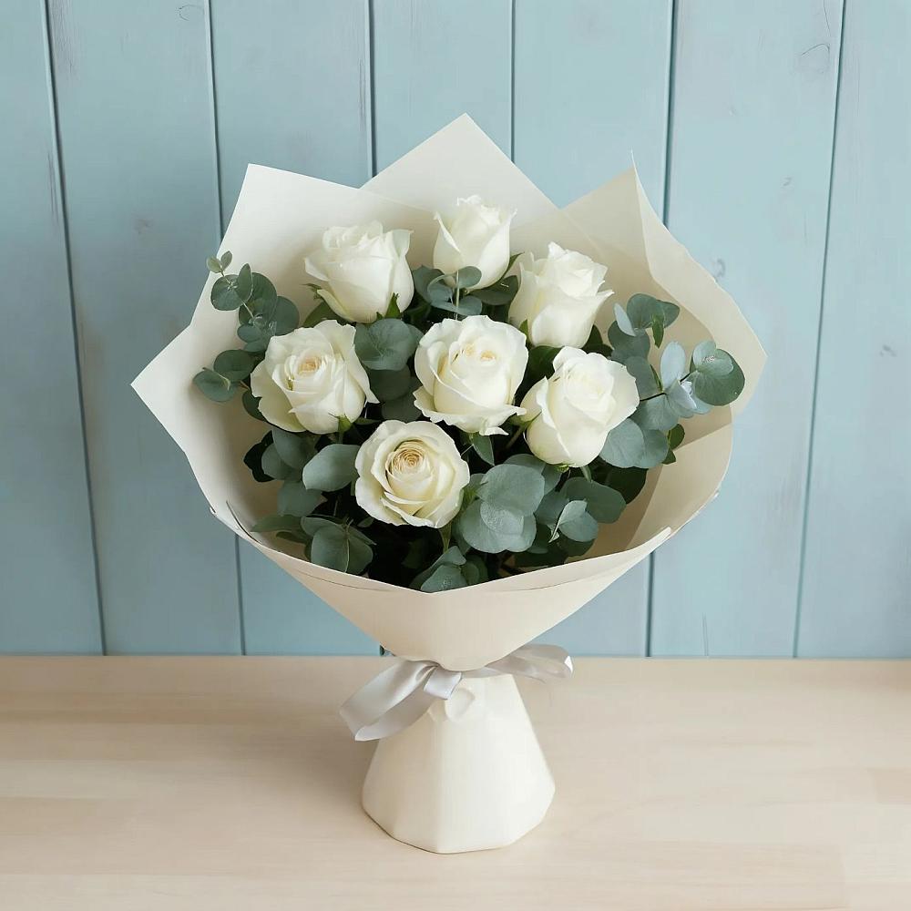 Букет Белые розы в Эвкалипте в Поречье Рузского района