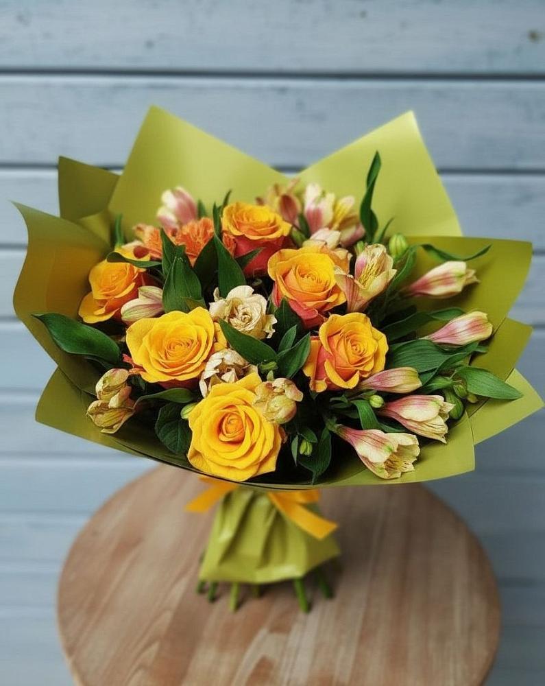 Букет цветов из: Альстромерии и Розы в Поречье Рузского района