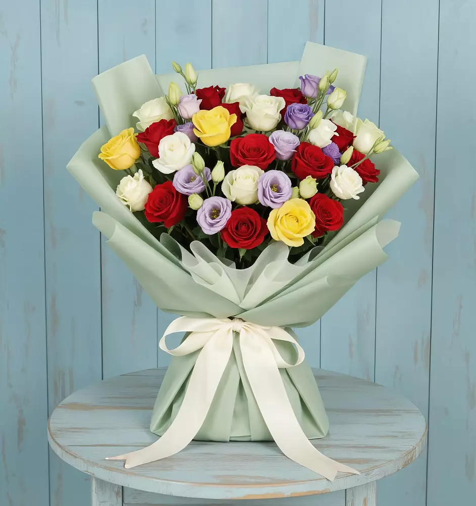 Букет цветов из: Розы в Поречье Рузского района