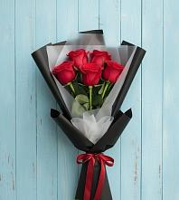 Букет цветов из:  Розы в Поречье Рузского района