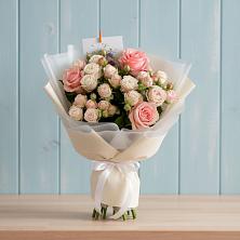 Букет цветов из:  Розы в Поречье Рузского района