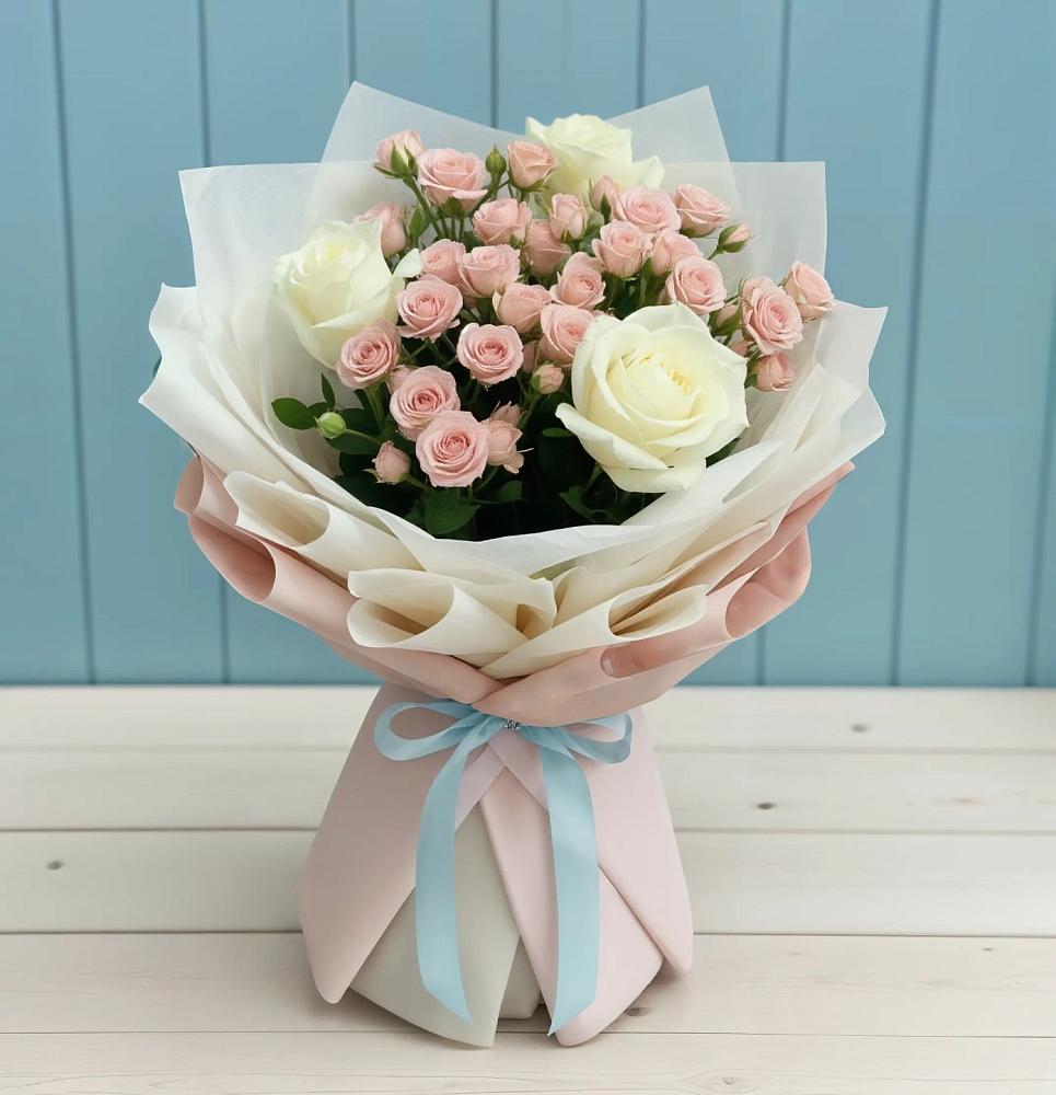 Букет цветов из: Розы в Поречье Рузского района