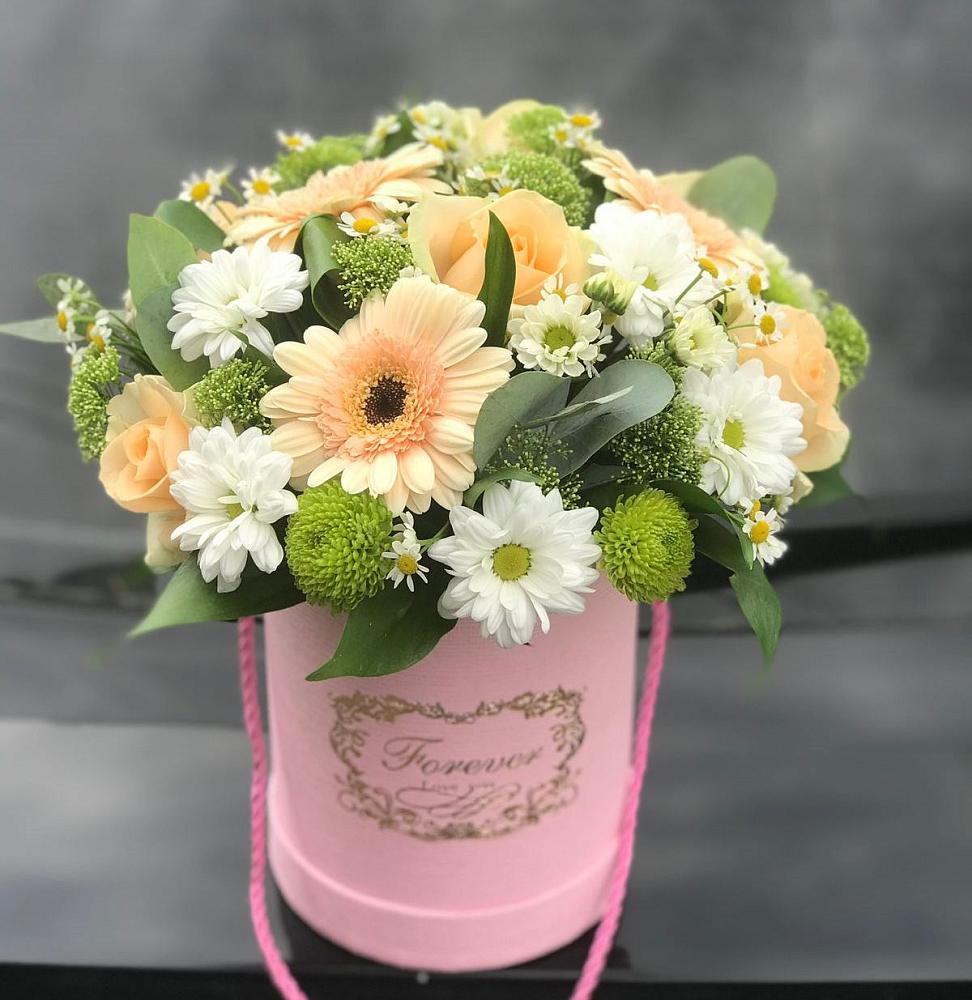 Цветочная композиция из Розы, Герберы и Хризантемы в шляпной коробке в Поречье Рузского района