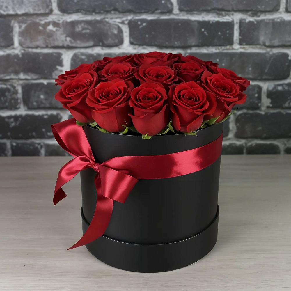 Цветочная композиция из Розы в шляпной коробке в Поречье Рузского района