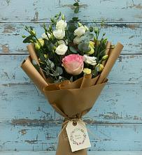 Букет цветов из:  Розы и Лизиантусы в Поречье Рузского района