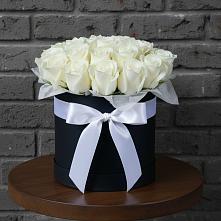 Цветочная композиция из Розы в шляпной коробке в Поречье Рузского района